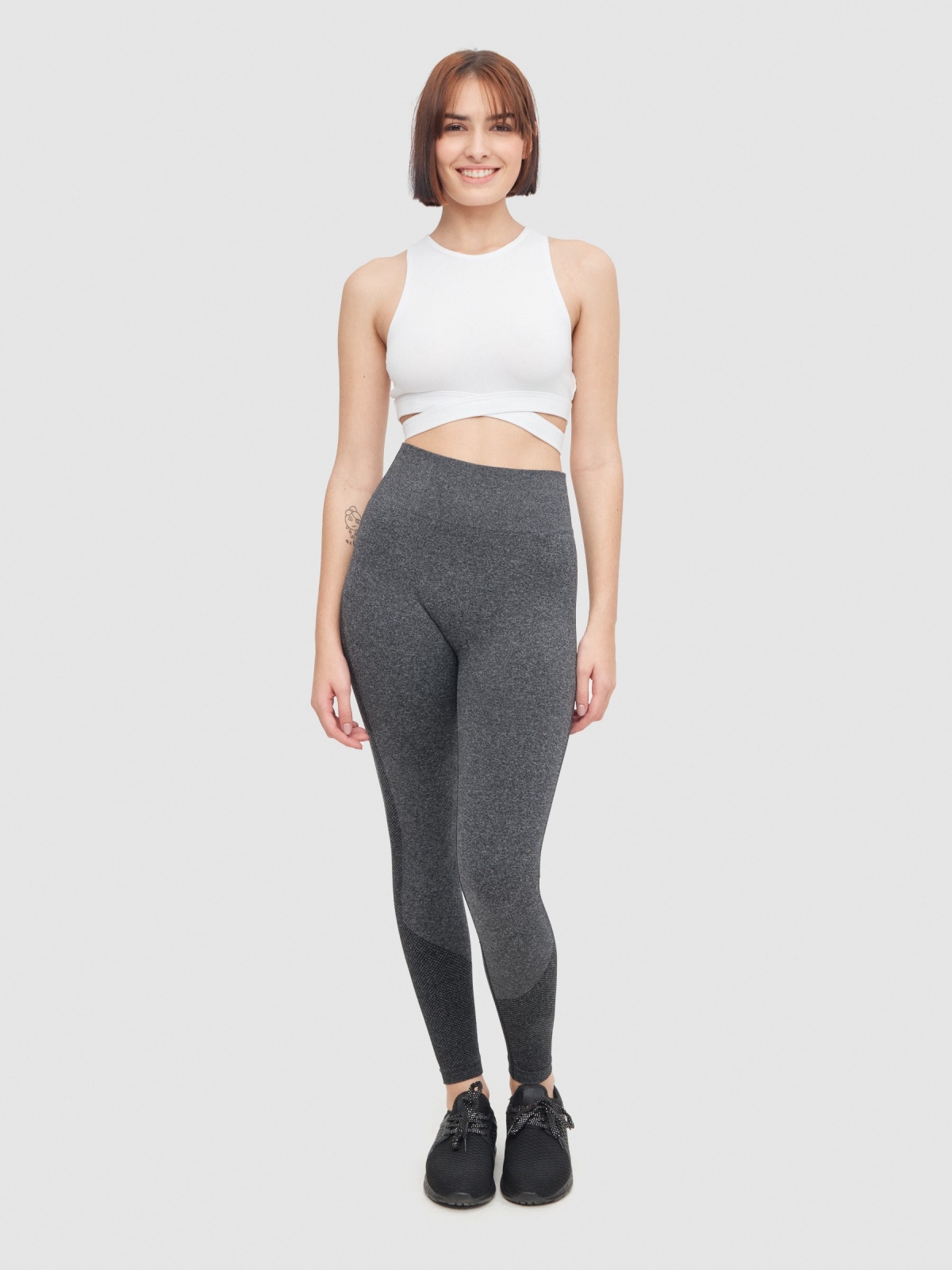 Scrunch bum leggings dark grey front view