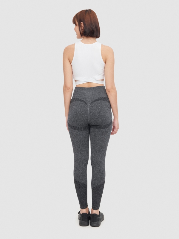 Scrunch bum leggings dark grey middle front view