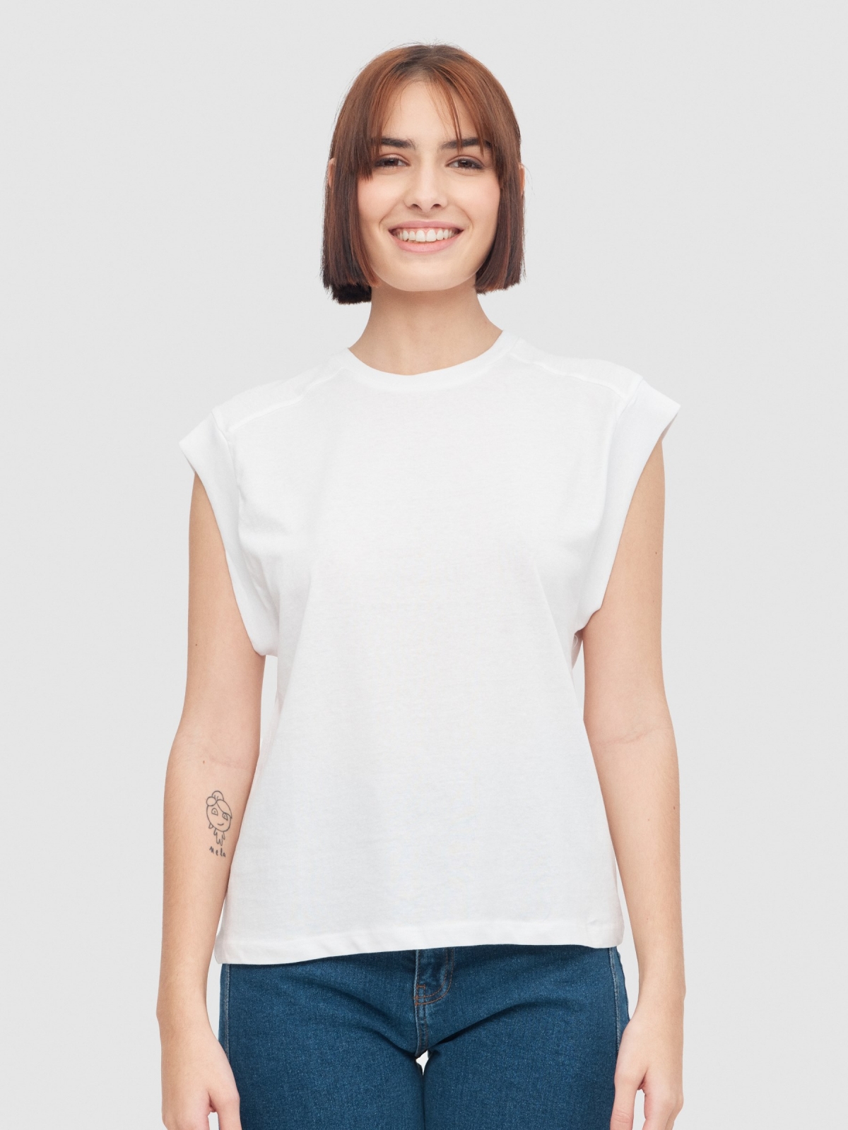 T-shirt rib sem mangas branco vista meia frontal