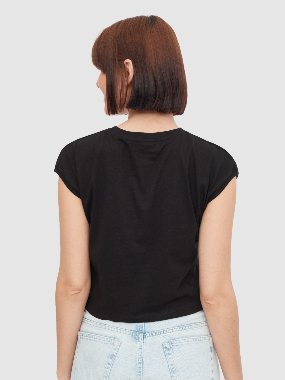 Basic sleeveless top black middle back view