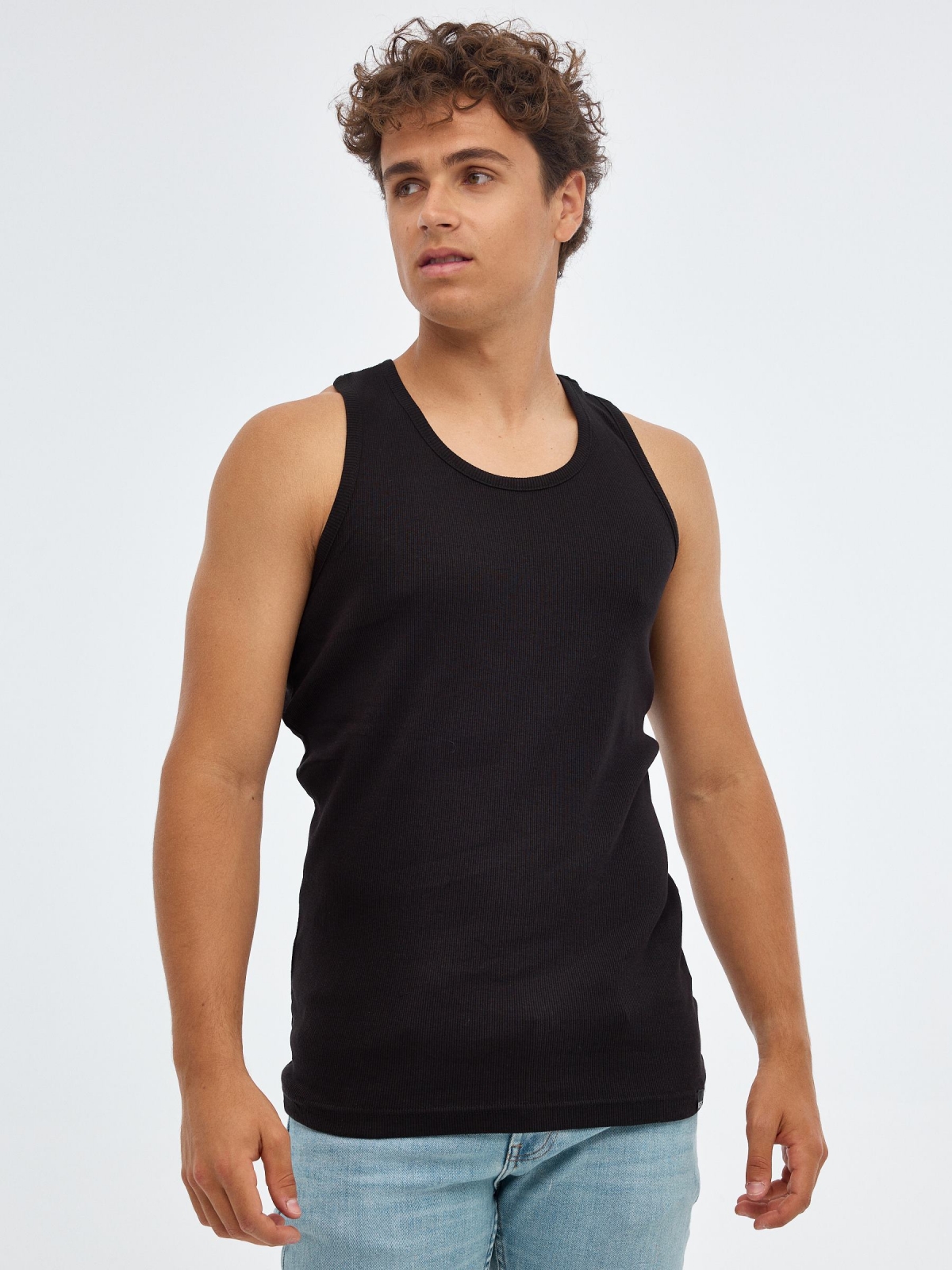 T-shirt básica com nas costas nadadora preto vista meia frontal