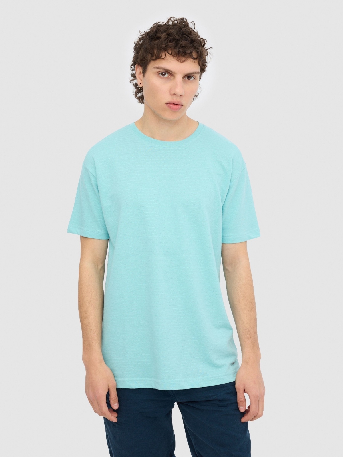 T-shirt às riscas azul claro vista meia frontal