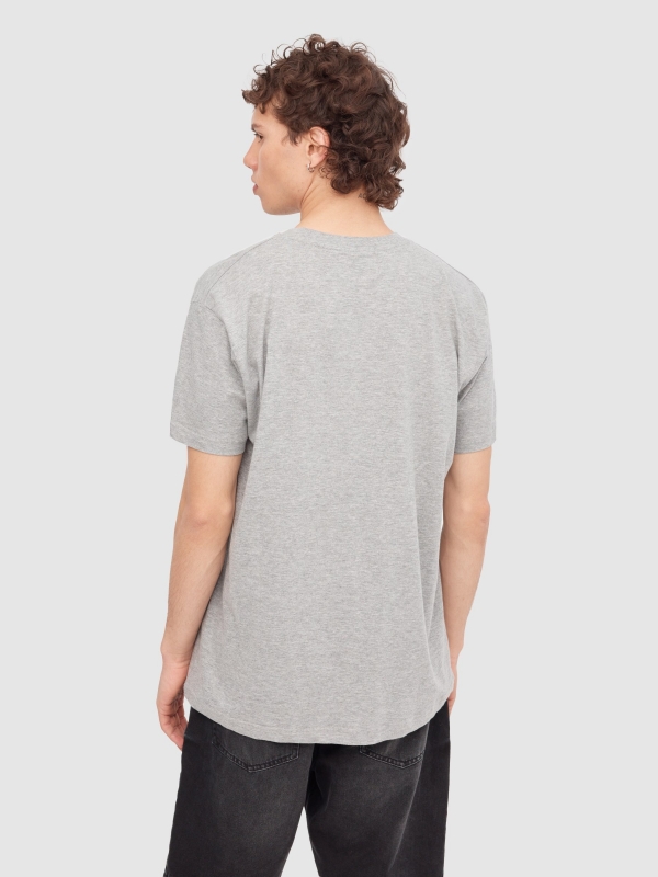 T-shirt básica de manga curta cinza vista meia traseira