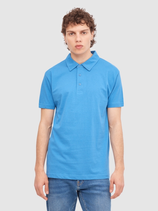 Basic short-sleeved polo shirt blue middle front view