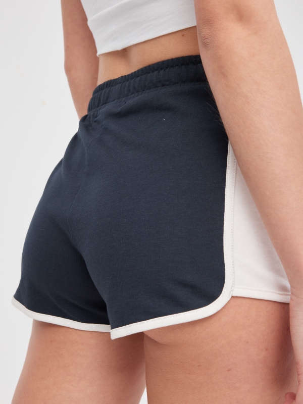 Two-tone sports shorts navy detail view