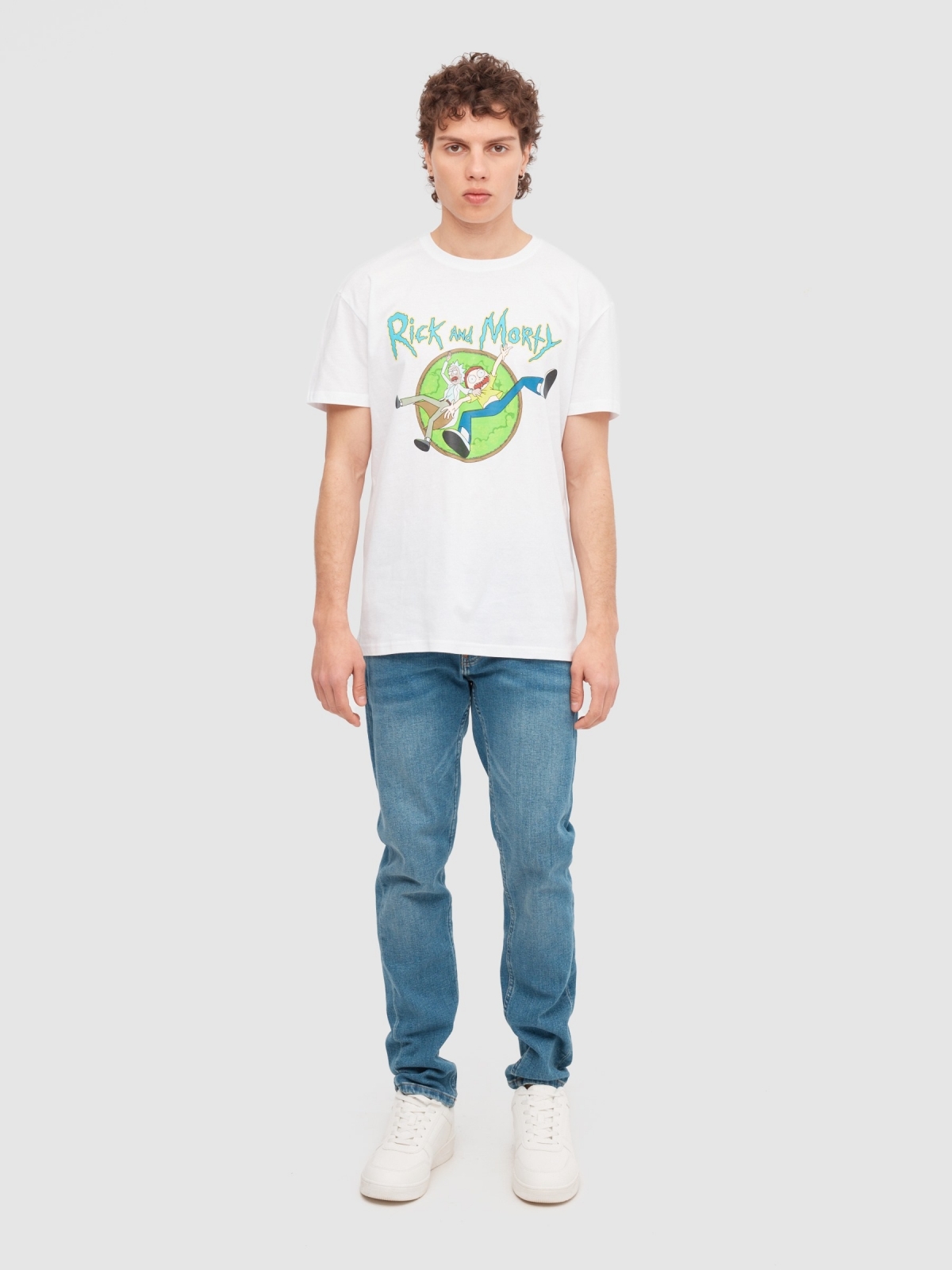 T-shirt Rick and Morty branco vista geral frontal