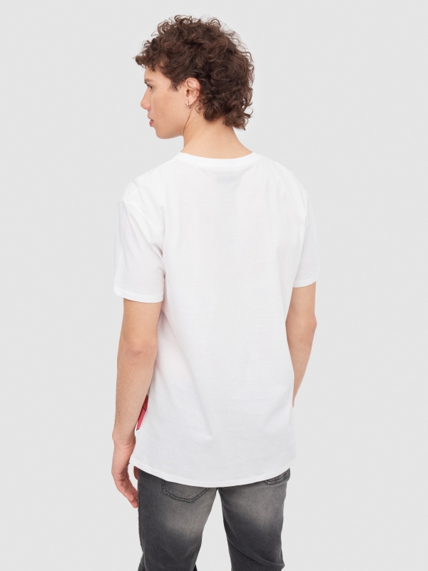 T-shirt One Piece branco vista meia traseira