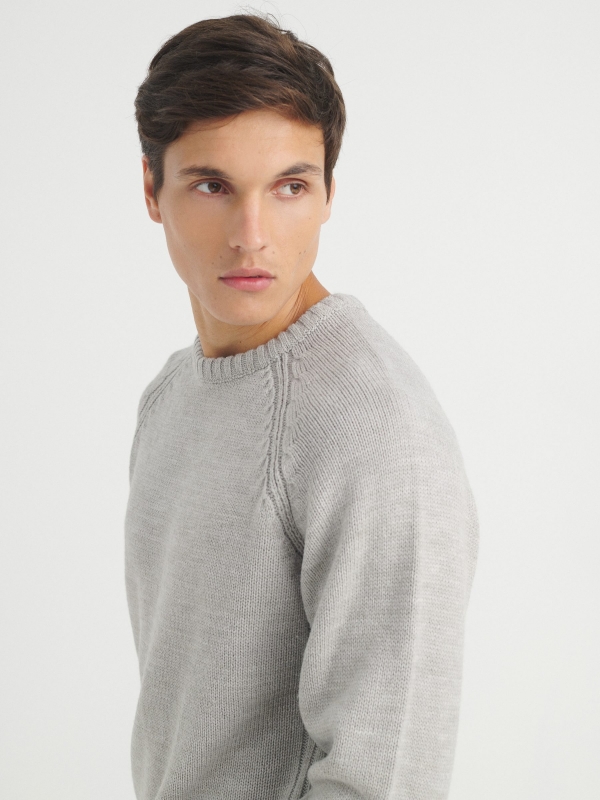 Basic knitted sweater light grey detail view