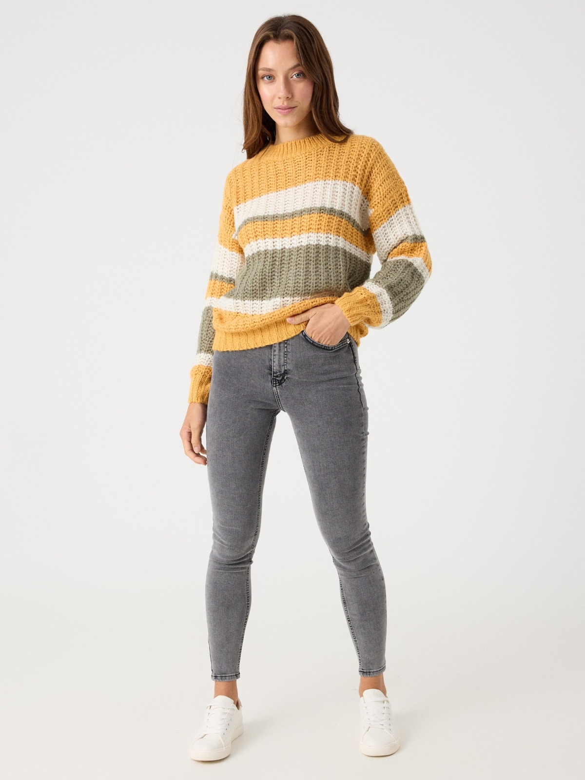 Chunky knit sweater with stripes yellow front view