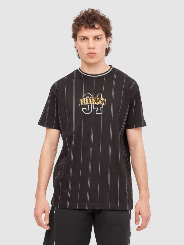 Baseball T-shirt black middle front view