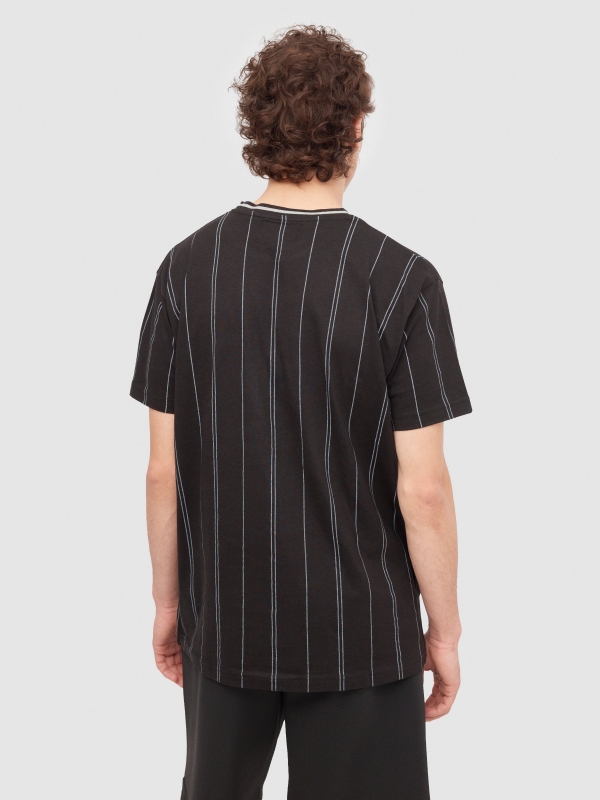T-shirt de basebol preto vista meia traseira