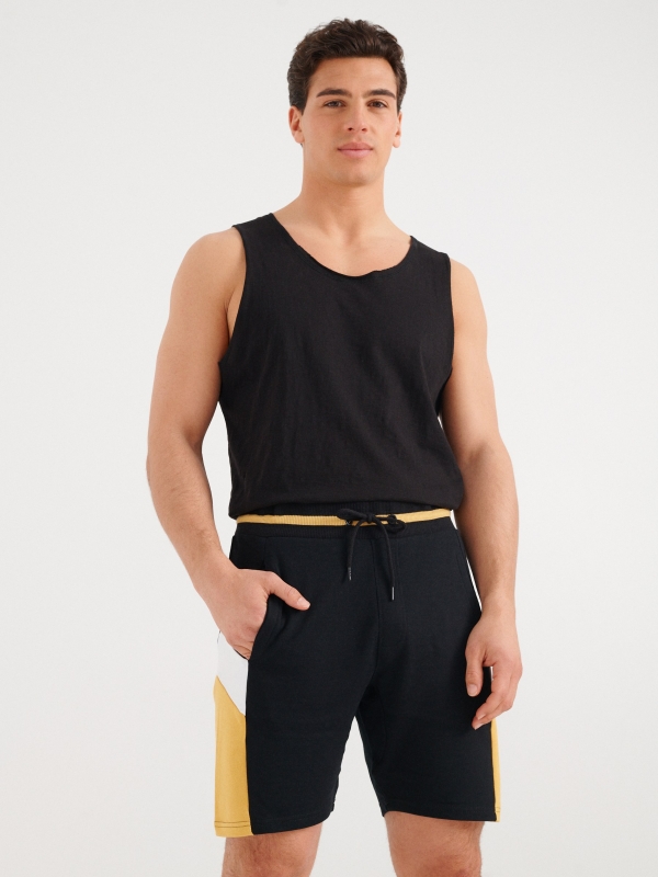 Side panels jogger  bermuda shorts black middle front view
