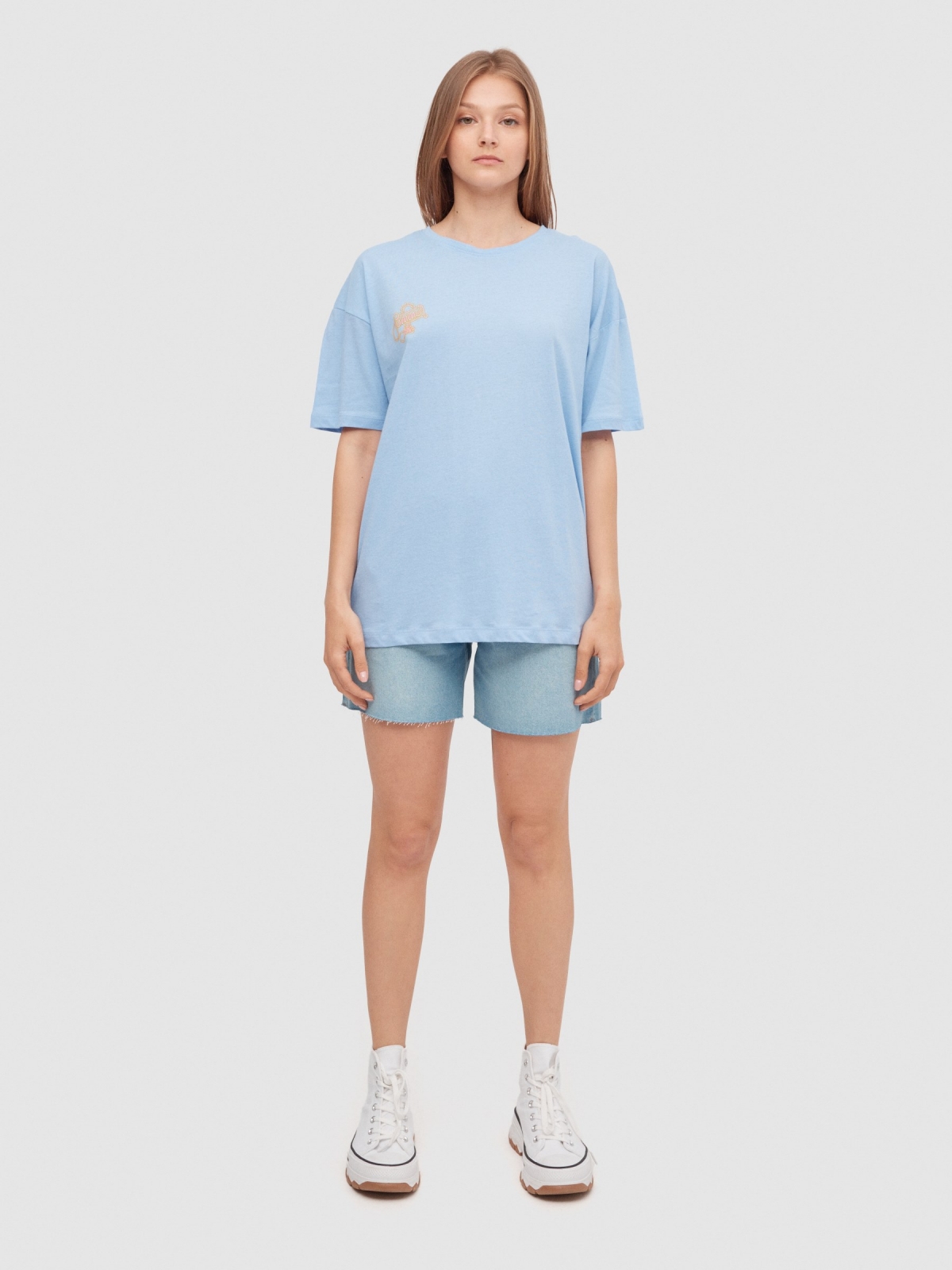 T-shirt oversize flamingo azul vista geral frontal