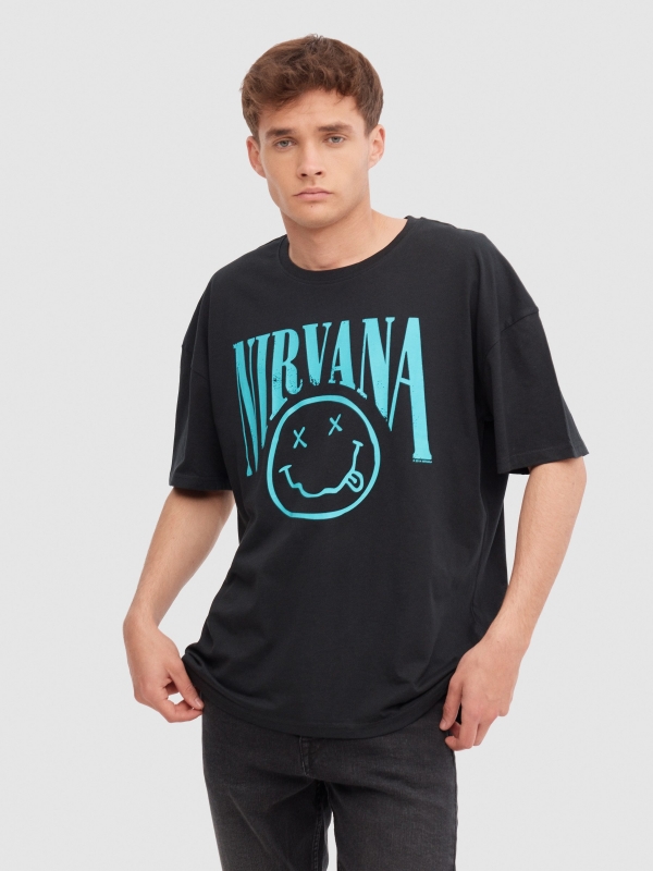 T-shirt Nirvana preto vista meia frontal