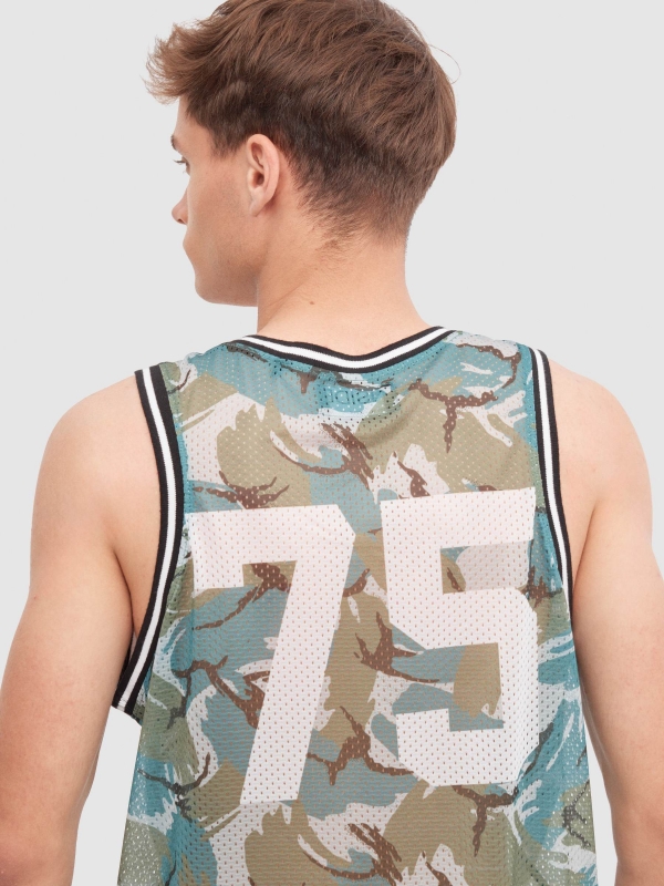 Camouflage sports T-shirt greyish green detail view