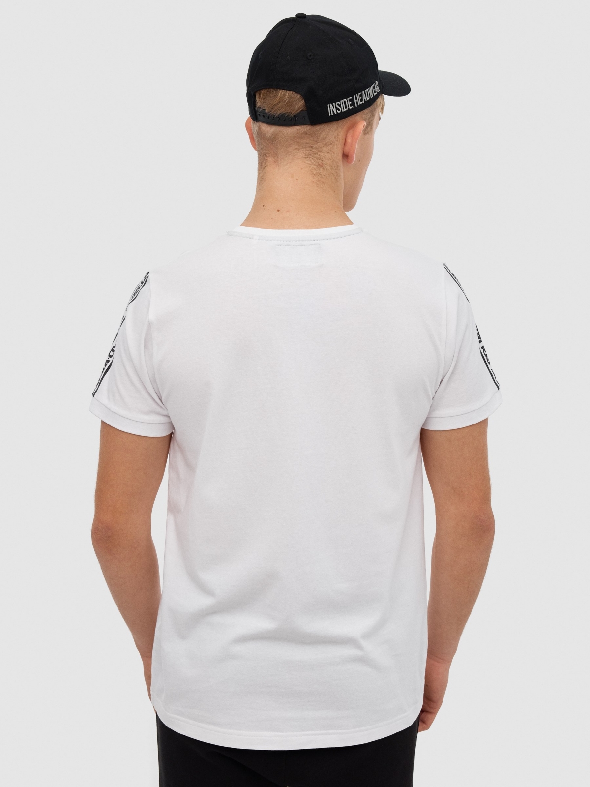 T-shirt Westside branco vista meia traseira