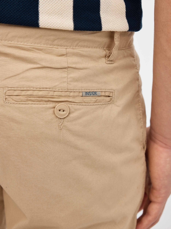 Poplin shorts beige detail view
