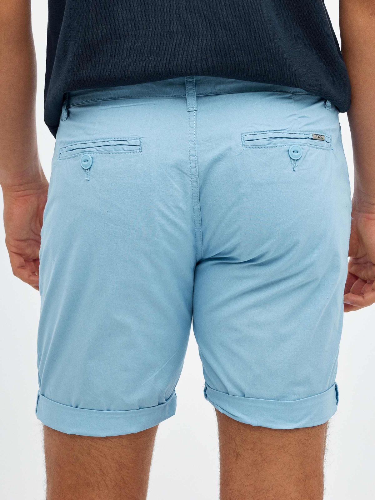 Poplin shorts light blue detail view