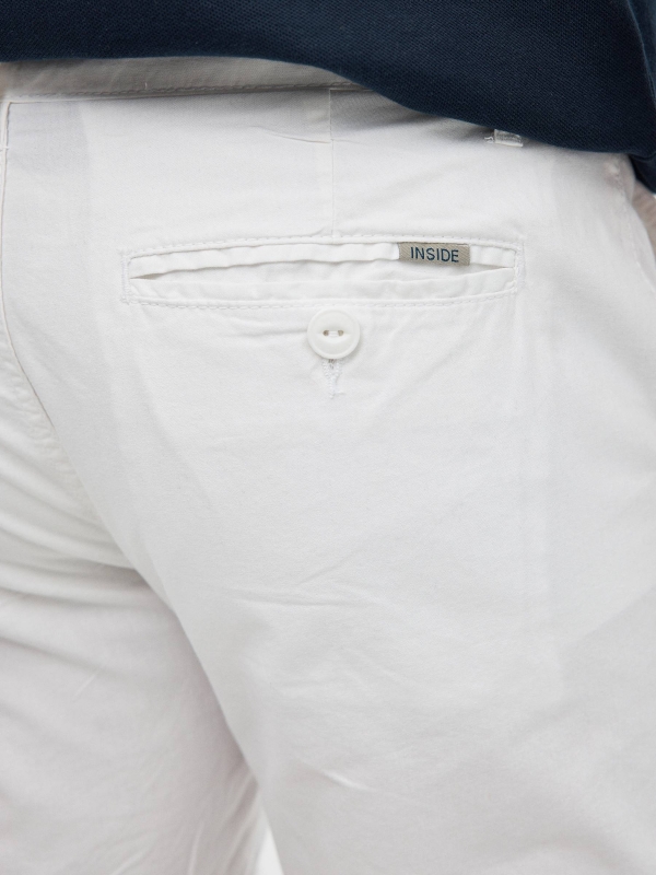 Poplin shorts white detail view