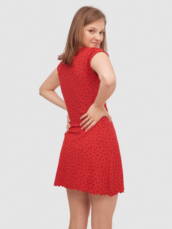 Vestido mini canalé florecitas rojo vista media trasera