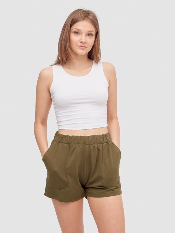 Shorts de cintura elástica com bolsos verde água vista meia frontal