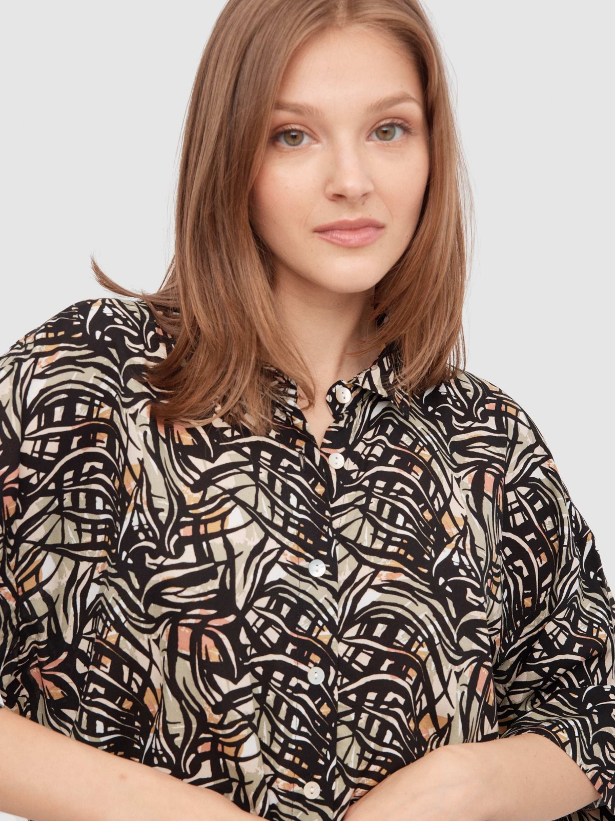 Oversize printed shirt multicolor detail view