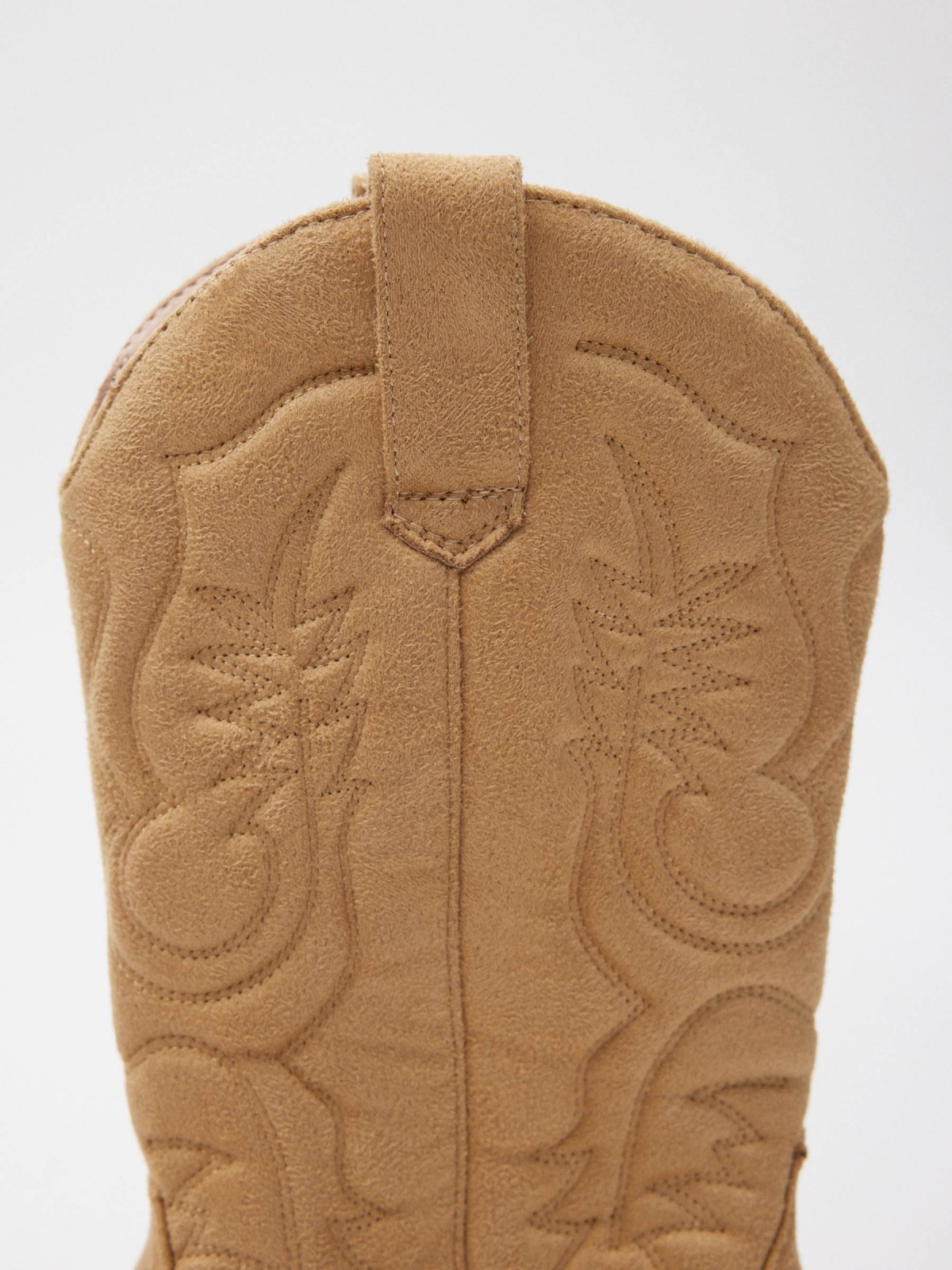Cowboy ankle boots beige detail view