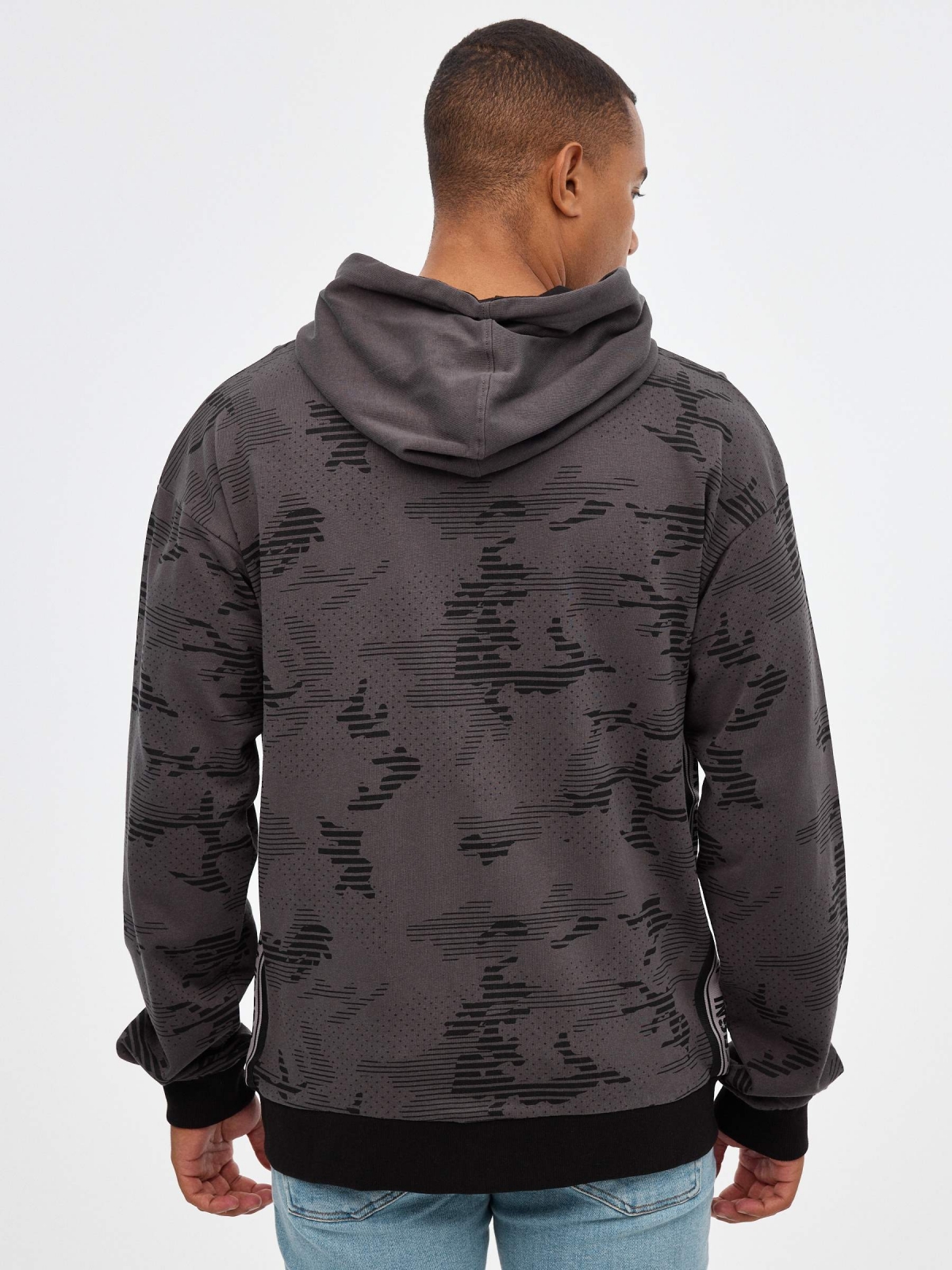 Sweatshirt com cremalheira camuflagem cinza escuro vista meia traseira