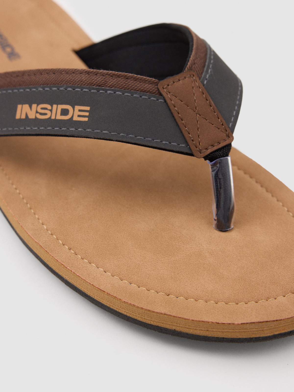 Combined sandal dark brown detail view