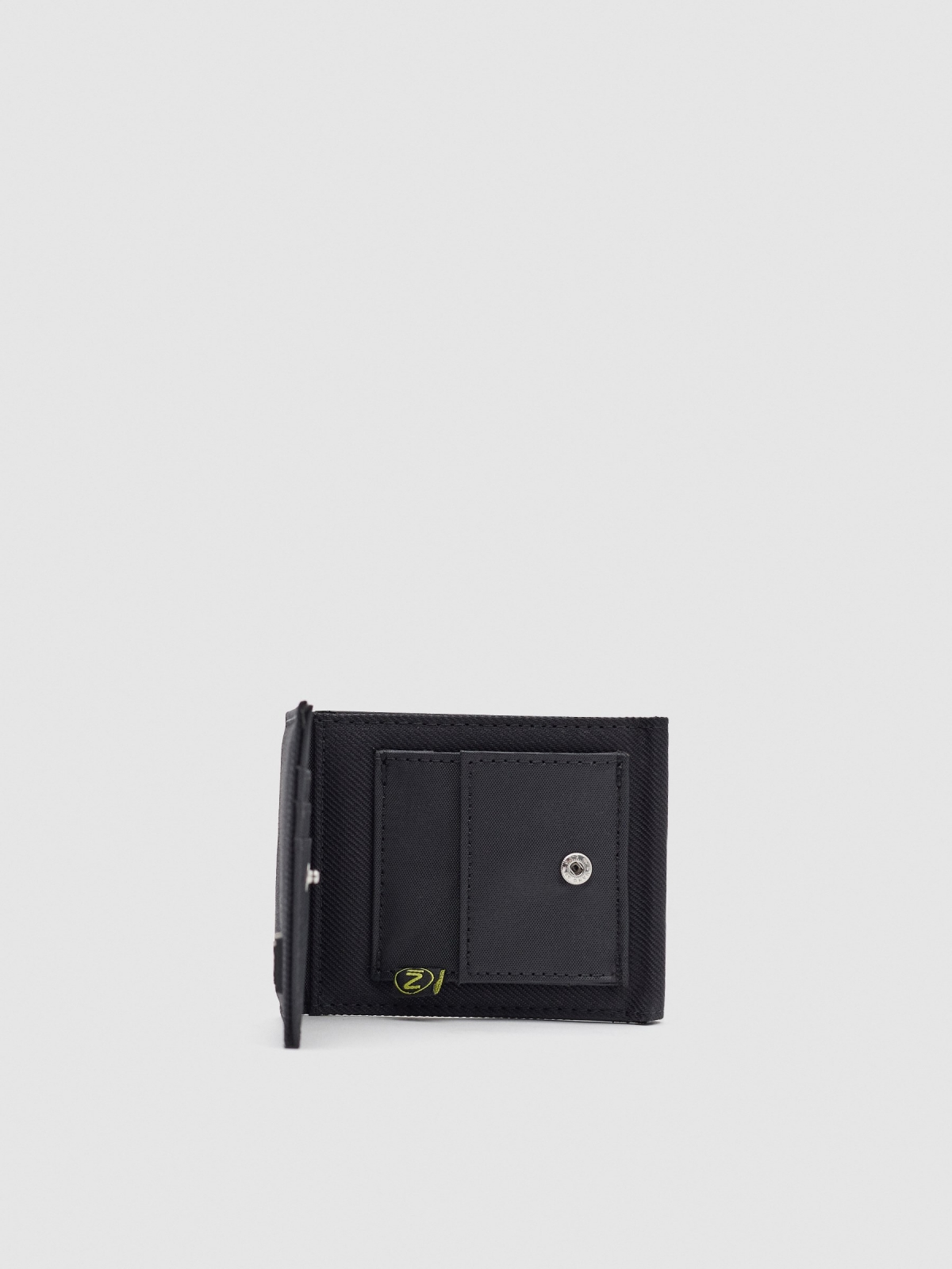 Basic nylon wallet black detail view