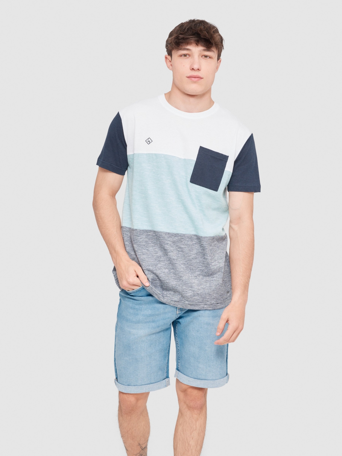 Textured colour block t-shirt white middle front view