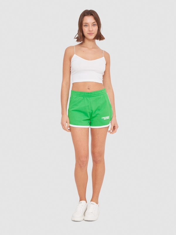 Sport shorts with pockets mint front view