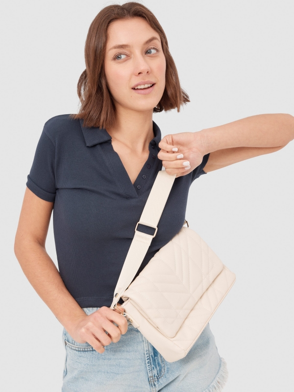 Bolsa de ombro com porta-moedas marfim com modelo