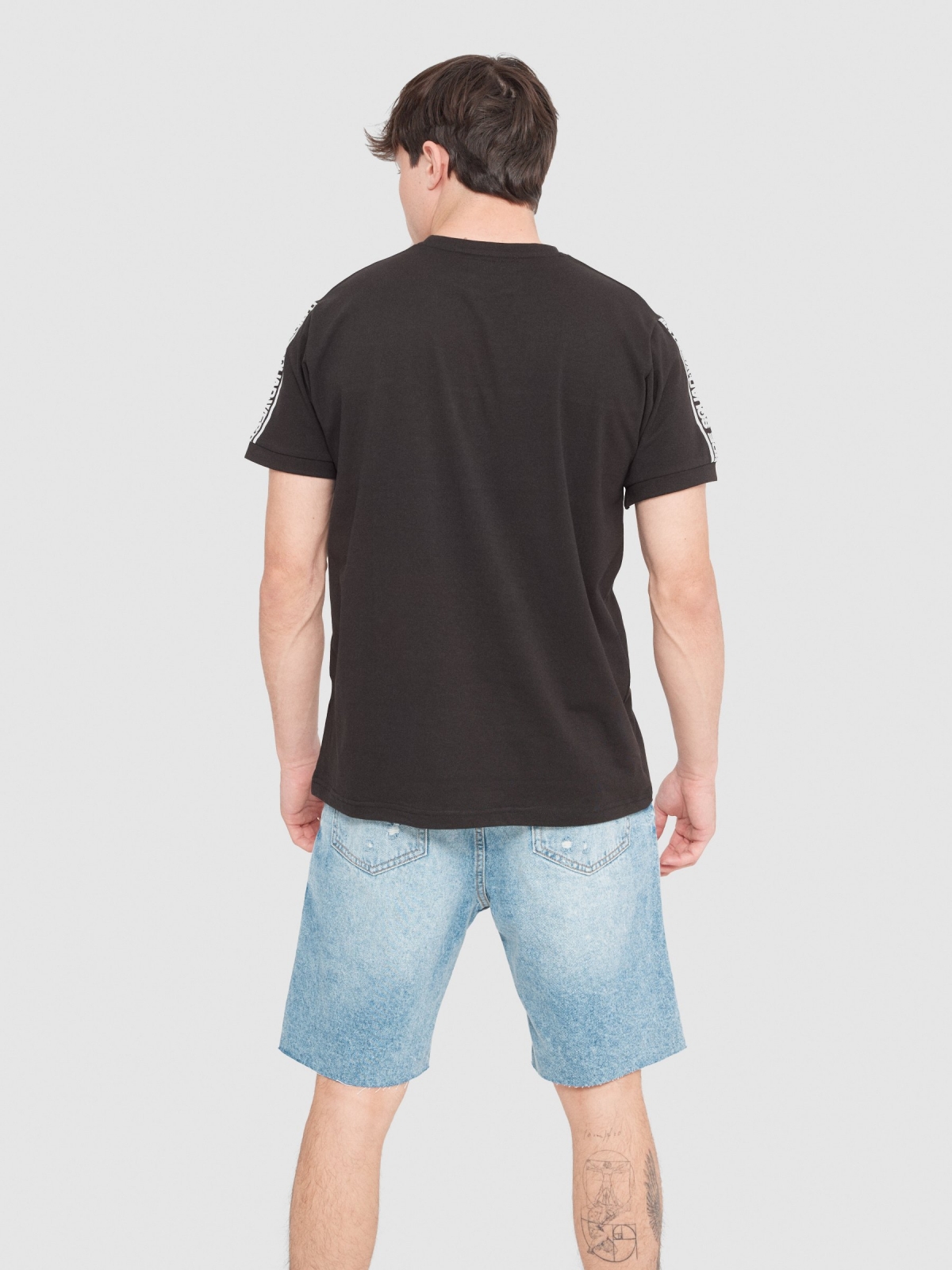 T-shirt Westside preto vista meia traseira