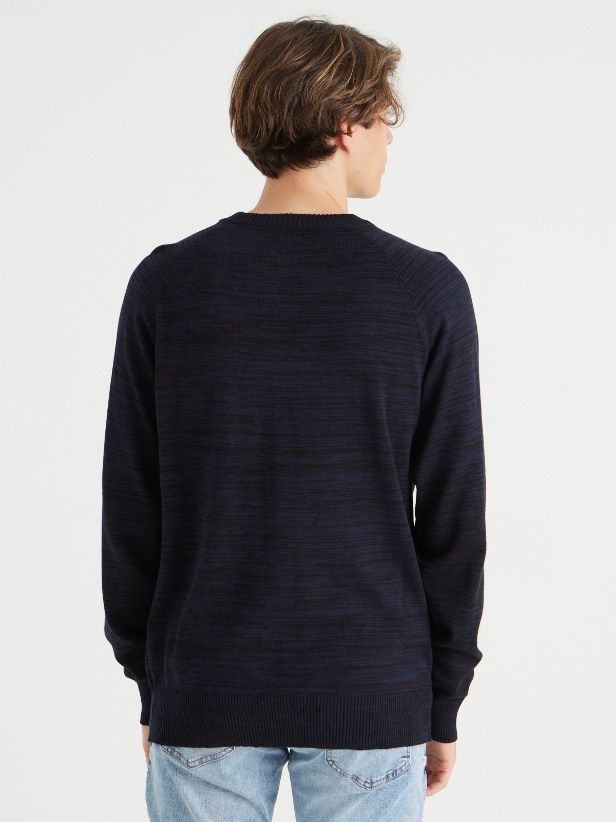 Basic mottled sweater black middle back view