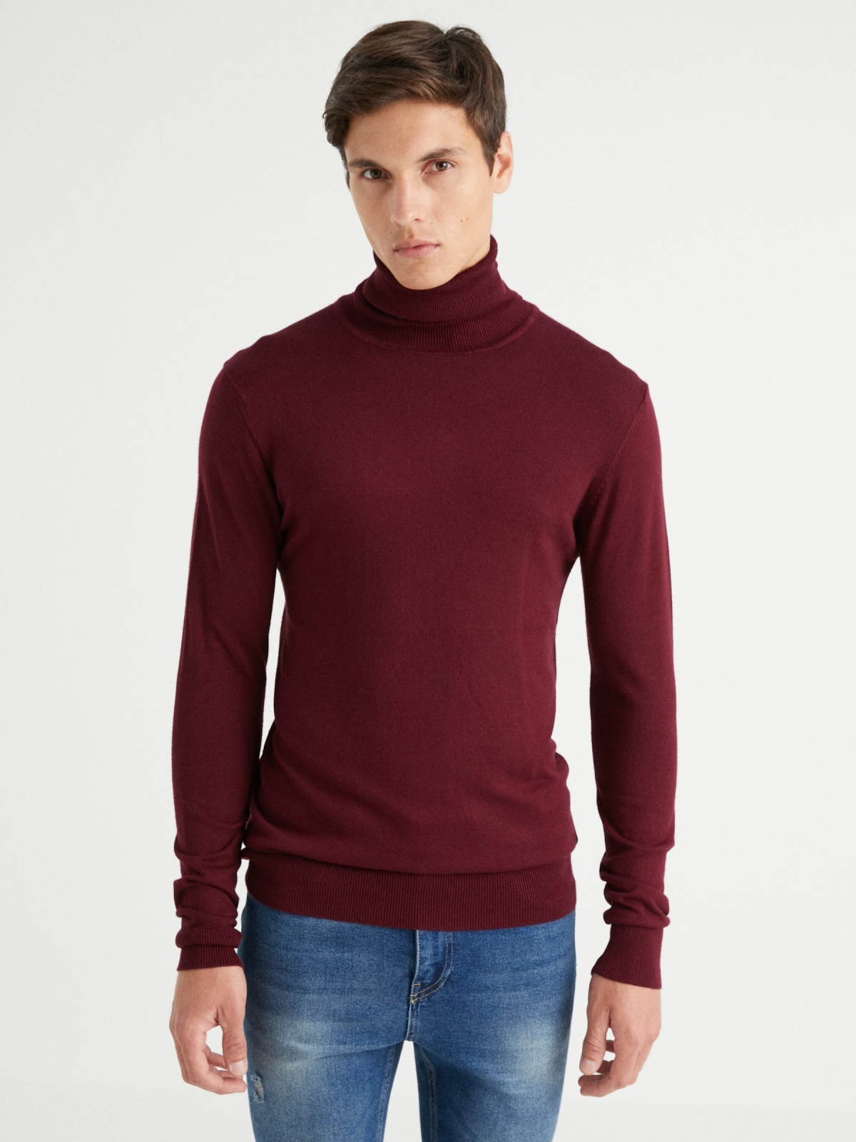 Basic turtleneck sweater red vista media frontal
