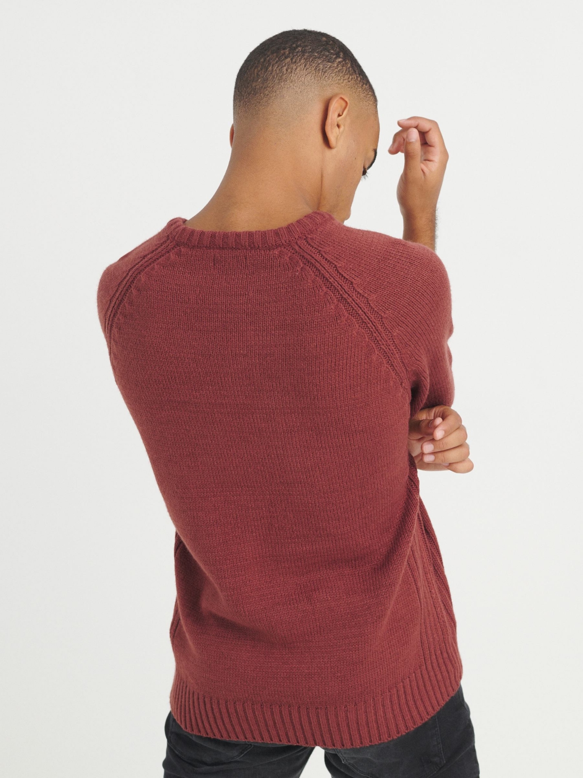 Basic knitted sweater red middle back view