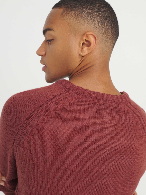 Basic knitted sweater red detail view