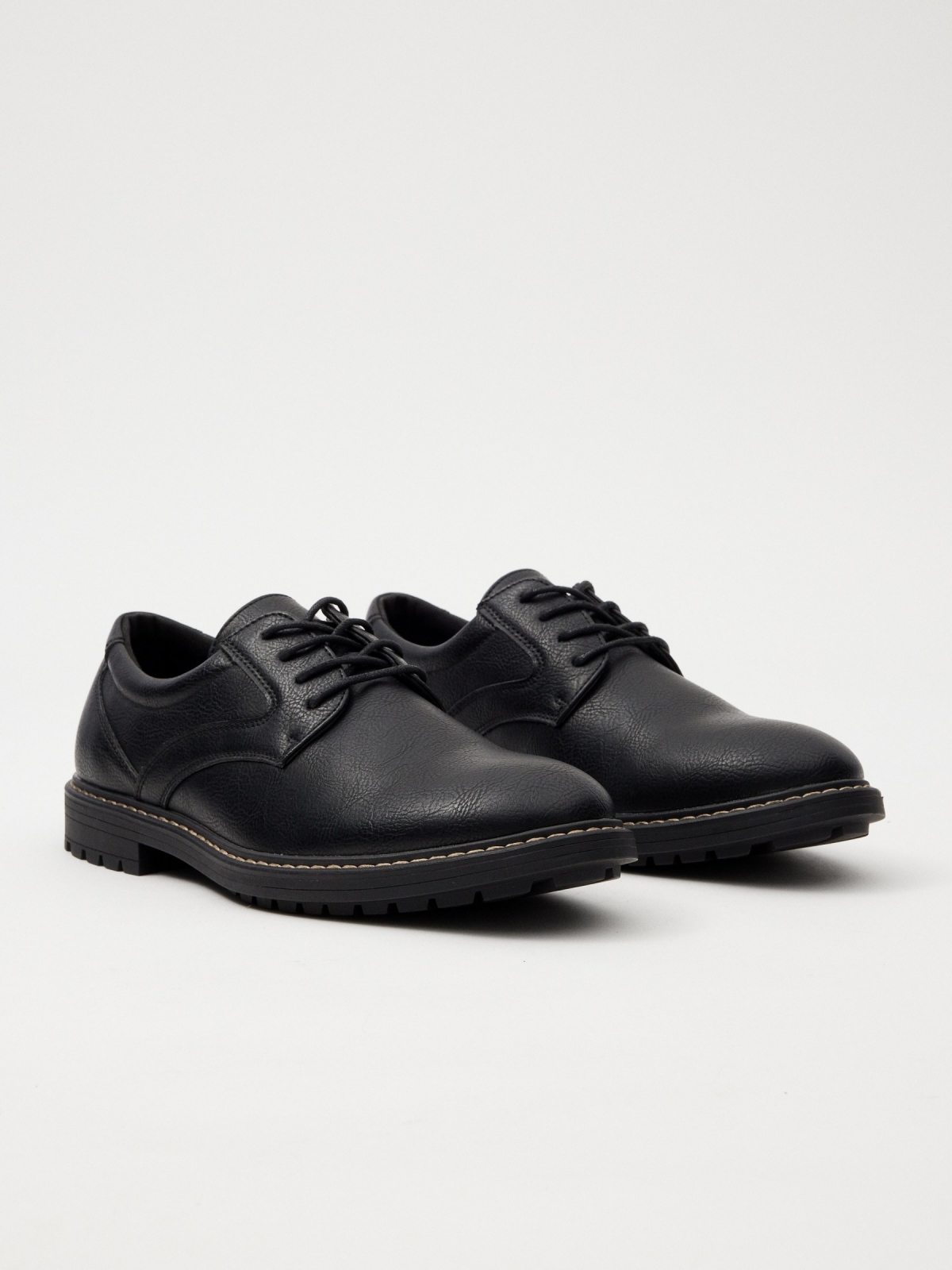 Classic basic leatherette shoe black 45º front view