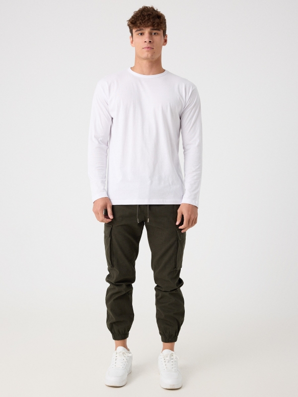 Basic long sleeve t-shirt white front view