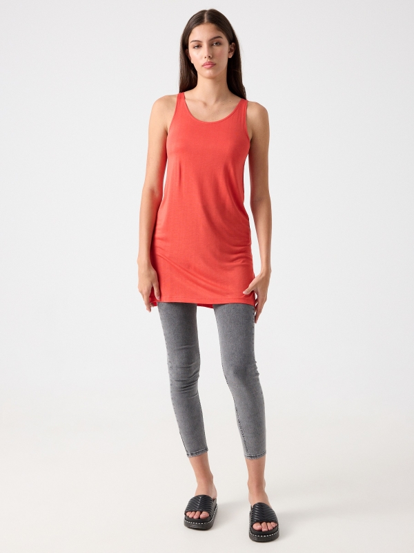 Long t-shirt with side slits coral front view