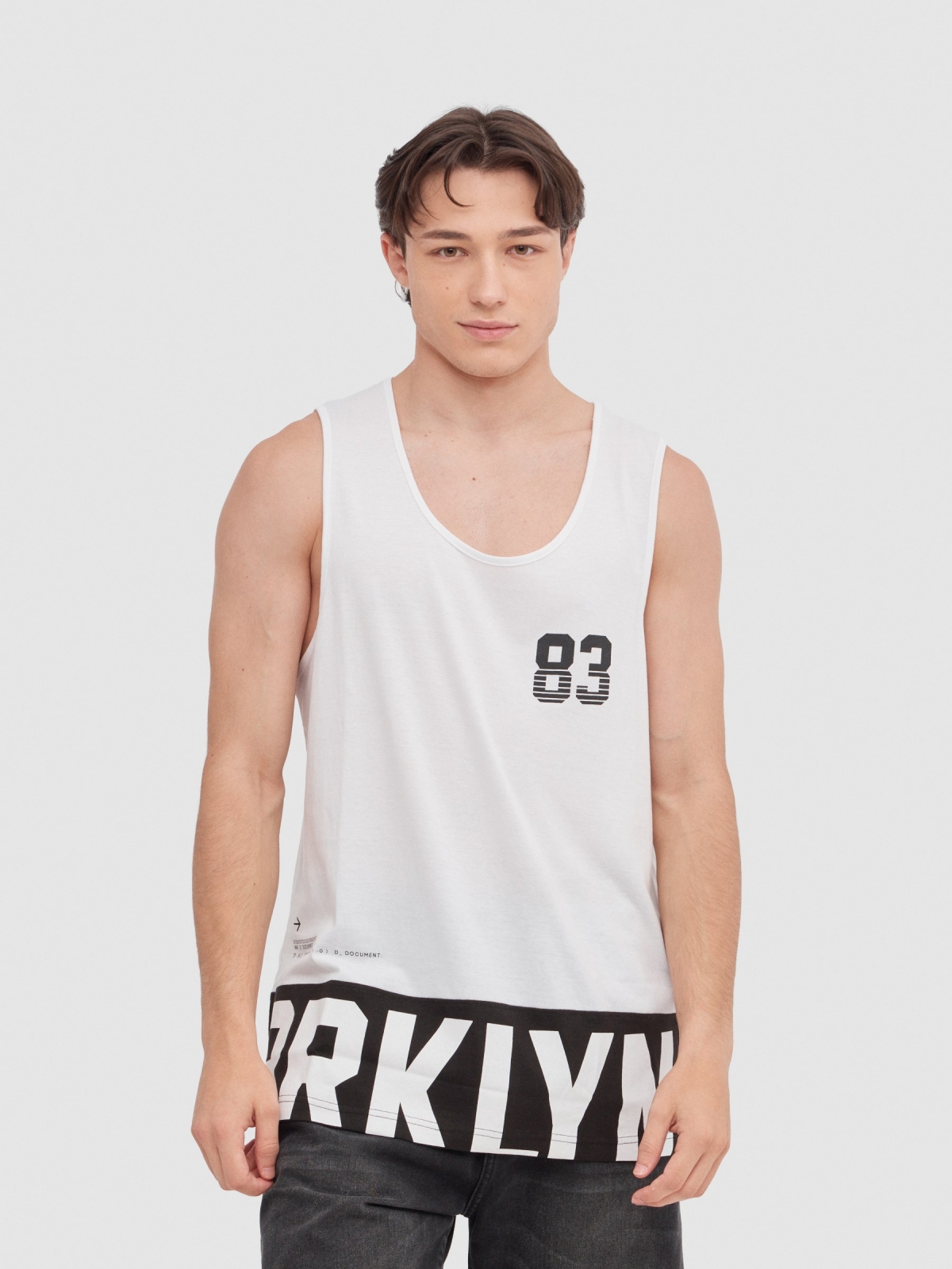 Camiseta tirantes Broklyn blanco vista media frontal