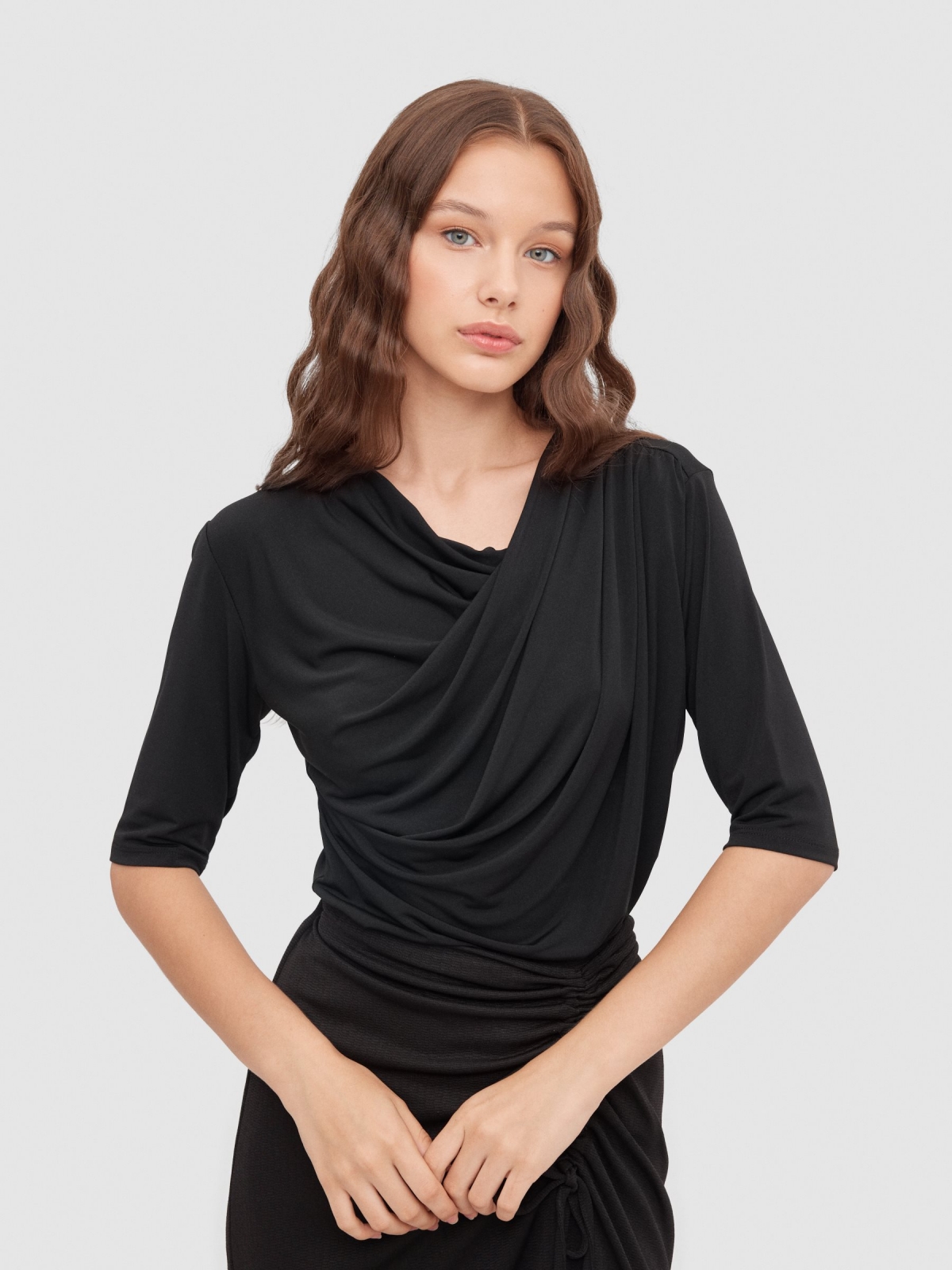 Draped T-shirt black middle front view