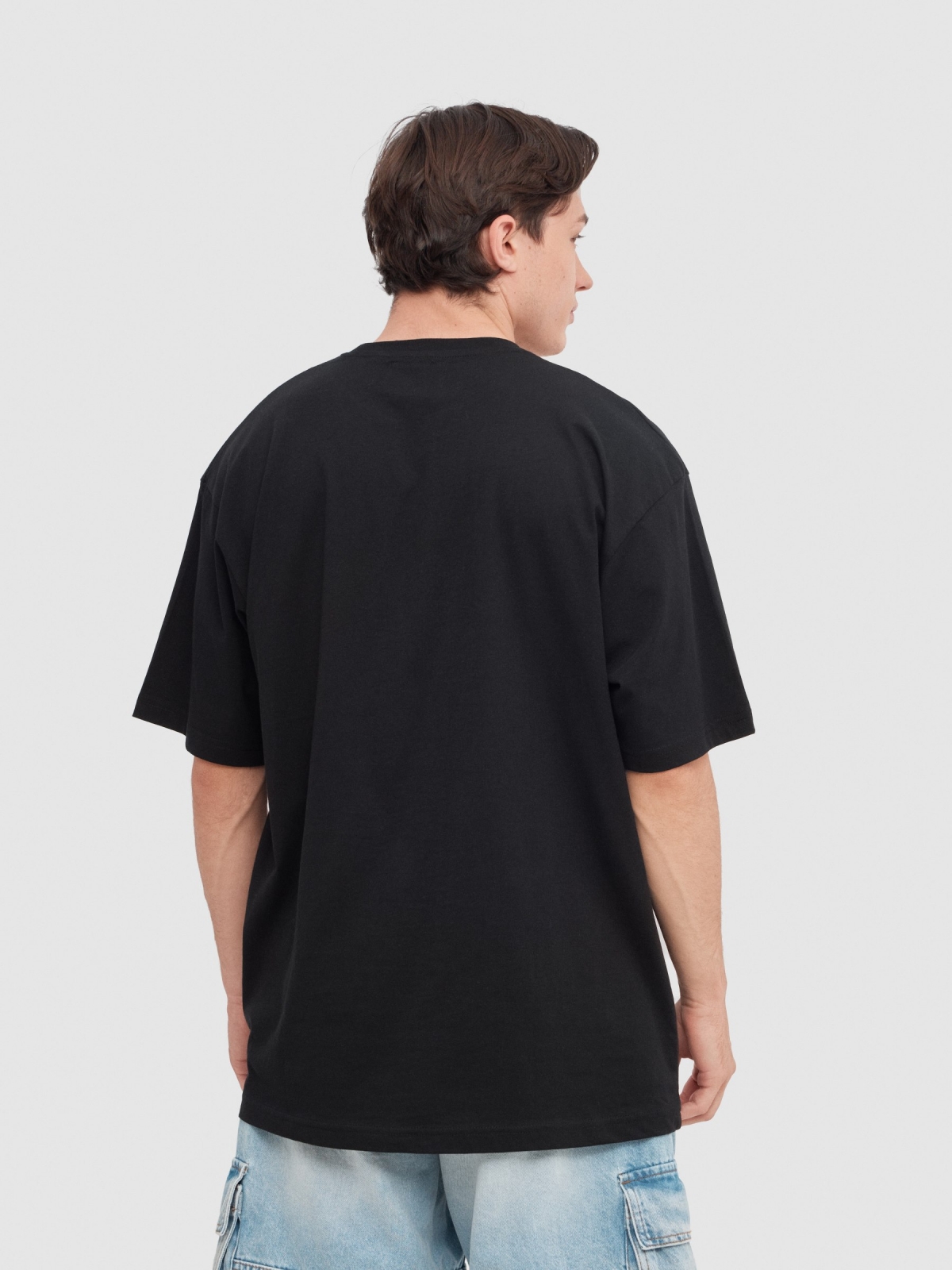 T-shirt com caveiras de grandes dimensões preto vista meia traseira