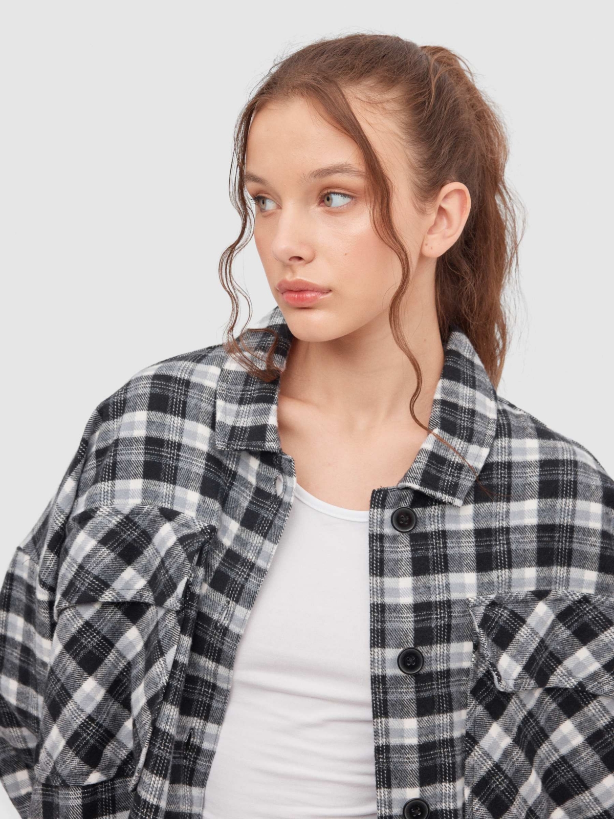 Oversized plaid overshirt black detail view