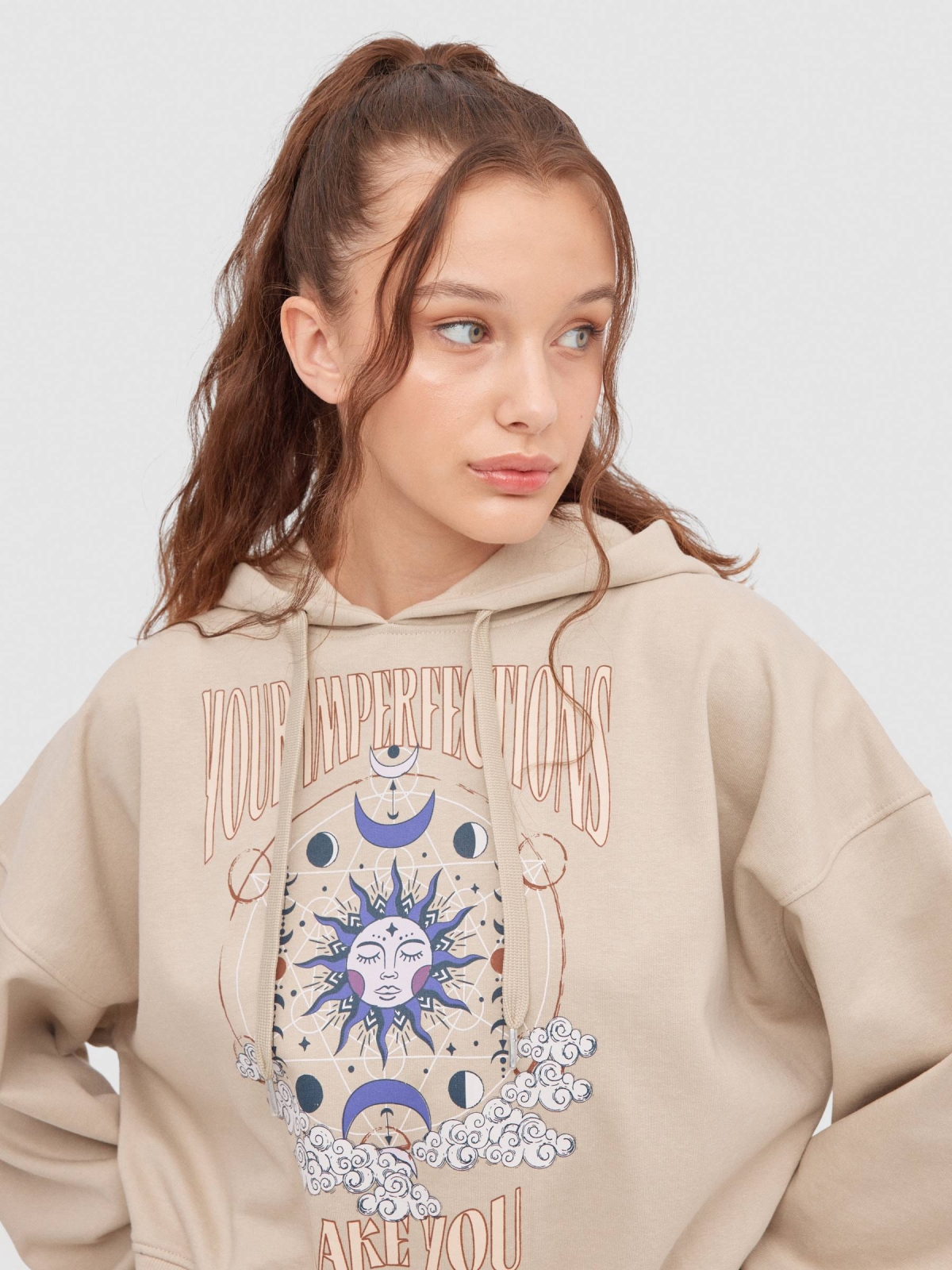 Graphic crop print sweatshirt taupe detail view