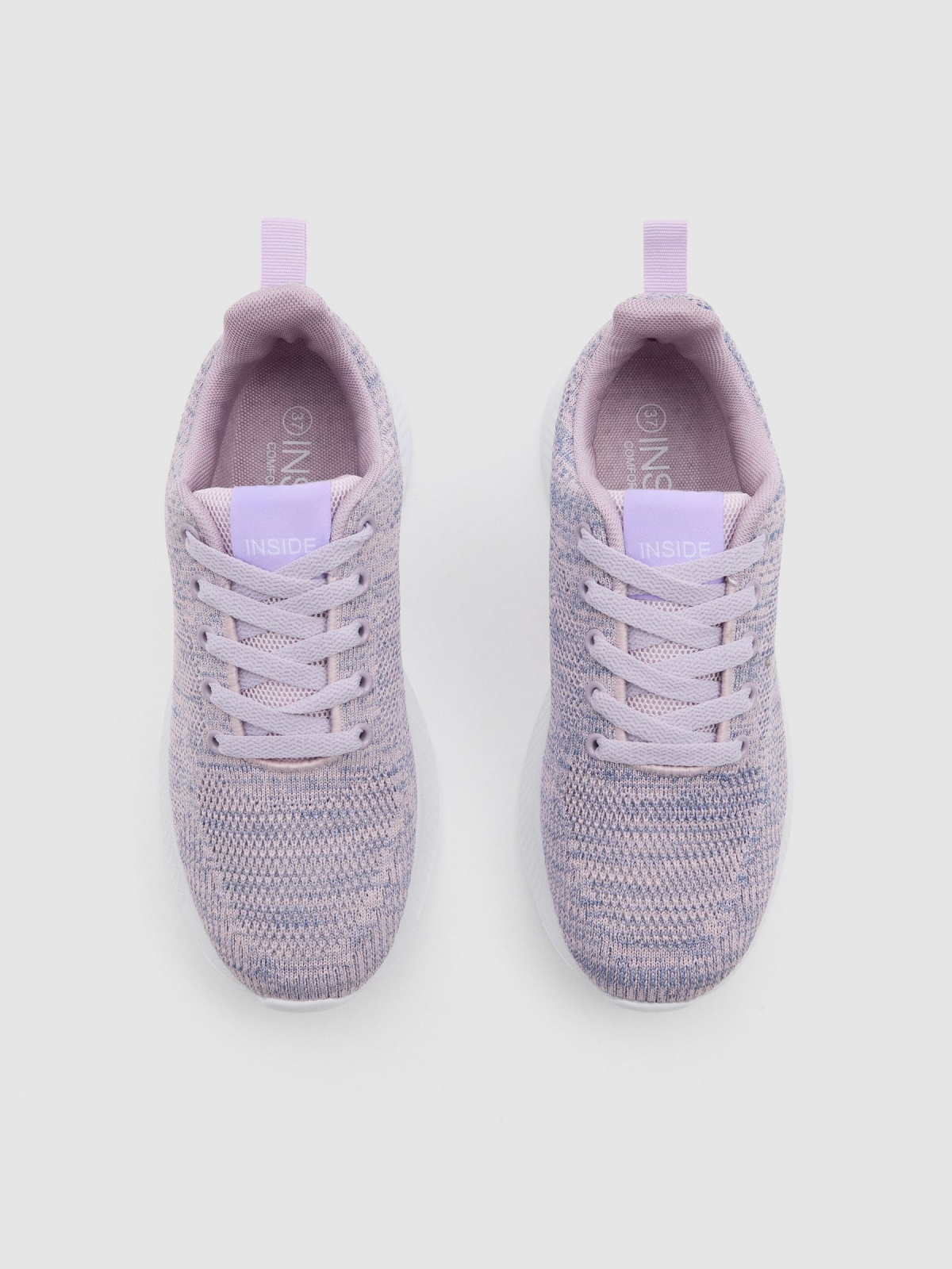 Basic running sneaker pastel purple zenithal view