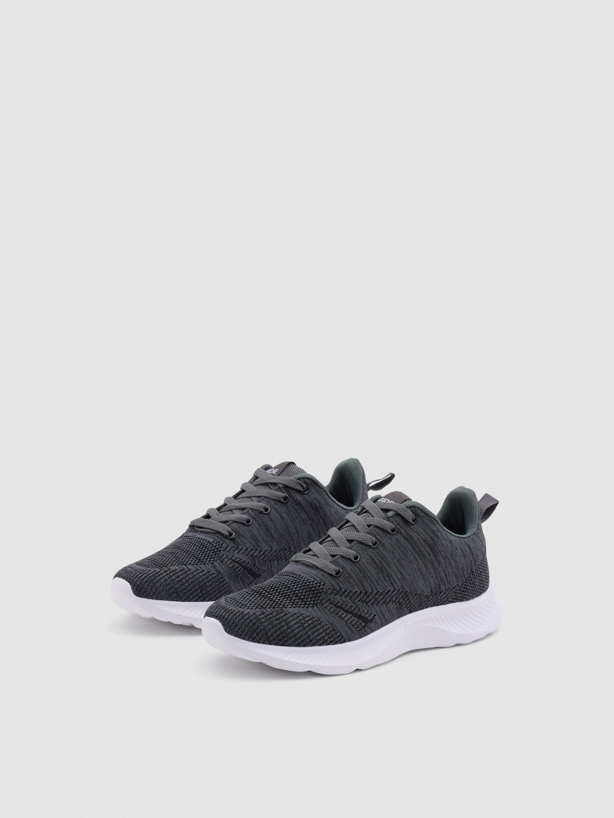 Elastic running trainers dark grey 45º front view