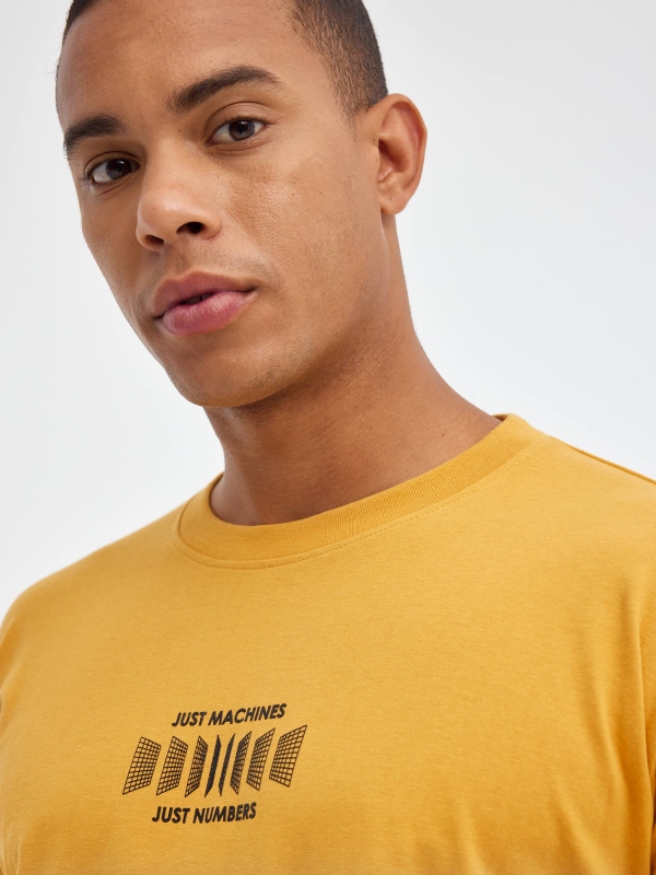 Cyber print T-shirt on sleeves ochre detail view