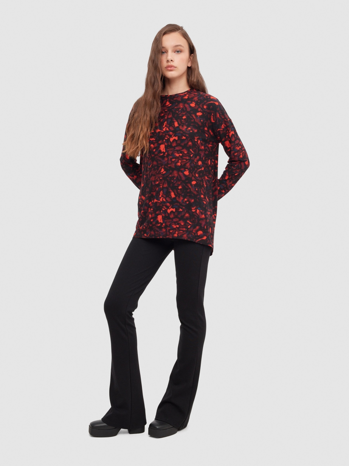 Long sleeve black and red printed t-shirt multicolor front view